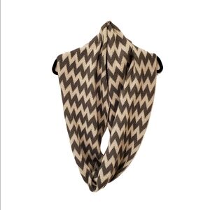 🍁Chevron Knit Infinity Scarf